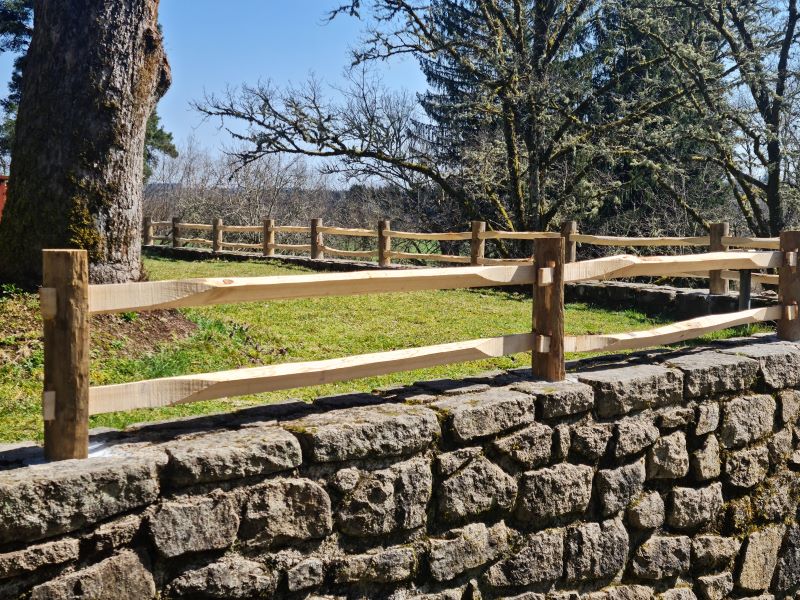 Post & Schiene Kastanie<br />
Post & Schiene<br />
Pferdezaun